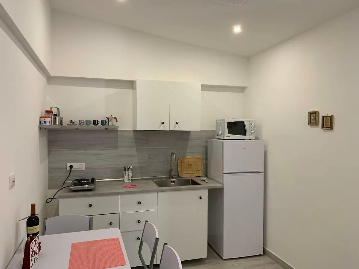 Deni'S Apartments Per 4 Syracuse