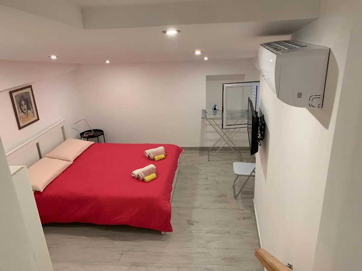 Deni'S Apartments Per 4 Syracuse